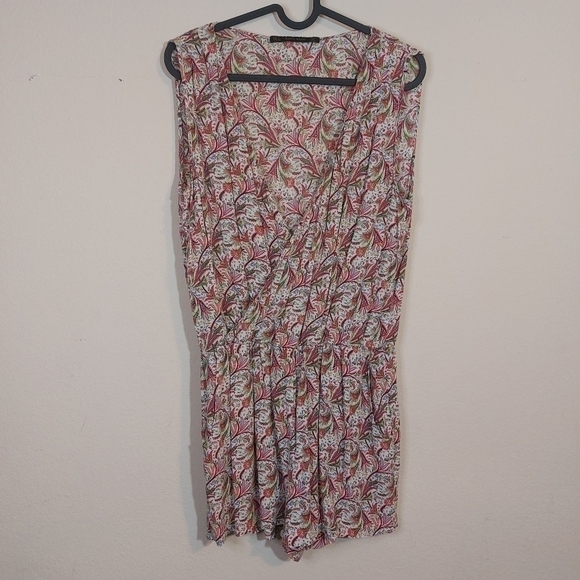 ZARA BASIC LADIES SHORT SLEEVE FLORAL ROMPER- S - Picture 3 of 6